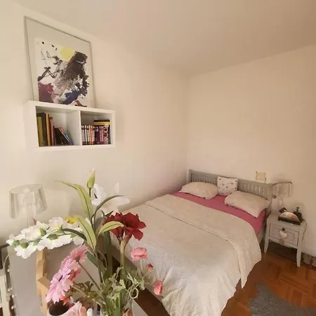Free Parking! 3 Pieces Calme Proche Port & Centre
